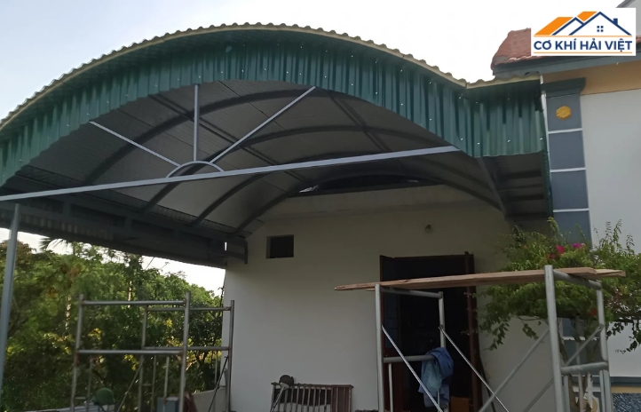 Cách lựa chọn đúng loại mái tôn nhà xe