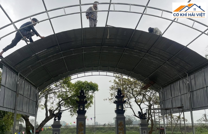 Cấu tạo của mái tôn vòm gồm 3 phần chính