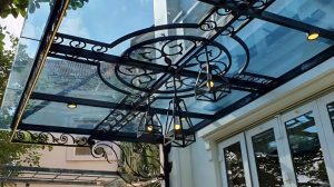 Mái tôn lấy sáng là giải pháp thông minh giúp tận dụng ánh sáng tự nhiên, tiết kiệm điện năng, tăng tính thẩm mỹ và độ bền cho mọi công trình xây dựng.