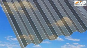 Mái tôn nhựa là vật liệu đang được ưa chuộng nhiều hiện nay. Đây cũng là giải pháp mái lợp hiện đại, tiết kiệm, cách nhiệt và cách âm hiệu quả cho công trình.