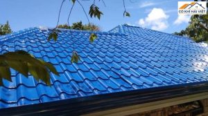 Mái tôn Thái chất lượng cao, bền đẹp, chống nóng, cách âm hiệu quả, phù hợp mọi công trình, mang lại vẻ hiện đại và tiết kiệm chi phí lâu dài.