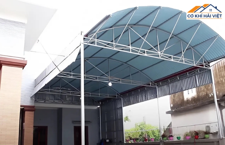 Mái tôn vòm phong cách hiện đại