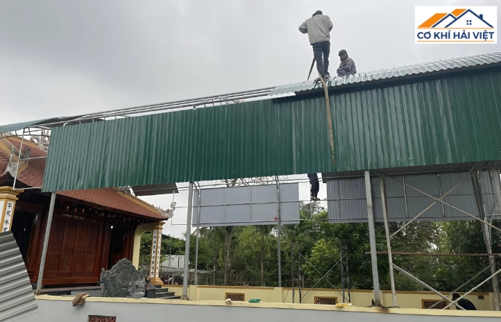 Quy trình 4 bước thi công mái tôn tại Hải Việt