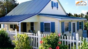 Mái tôn màu xanh dương chống nóng tốt, thẩm mỹ cao, bền đến 30 năm. Xem ngay nội dung phân loại, ứng dụng thực tế và báo giá mới nhất về dòng vật liệu.