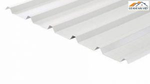 Mái tôn trắng cùng khả năng cách nhiệt tốt, bền đẹp, dễ vệ sinh, phù hợp cho nhà ở, nhà xưởng, resort. Cập nhật đầy đủ thông tin chi tiết về dòng vật liệu.