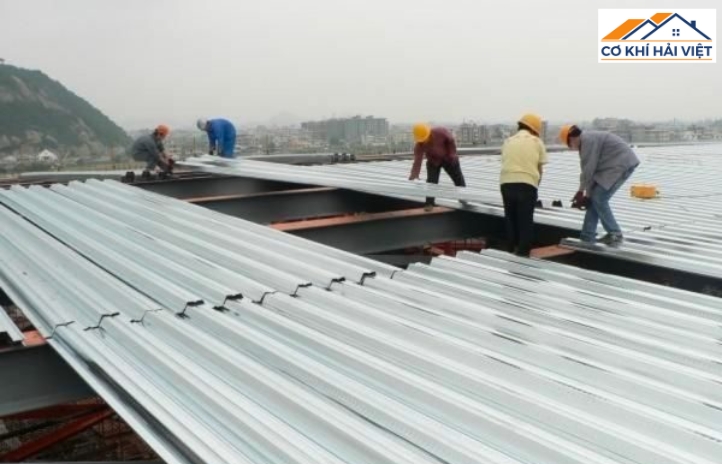 Điểm đặc biệt của mái tôn nhà ống