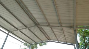 Mái Tôn Che Sân Trước Nhà