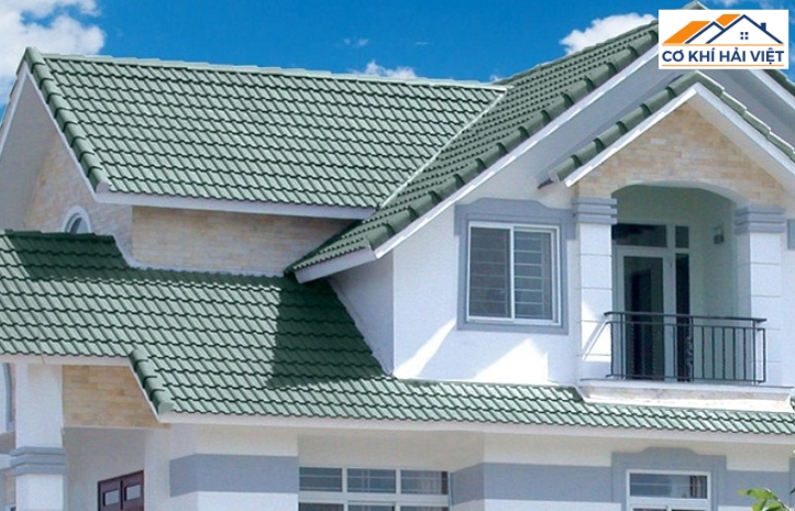 Mái tôn giả ngói cổ điển kết hợp cùng khung gỗ