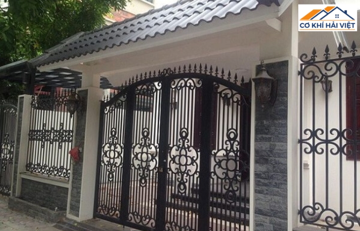 Sơ lược vài nét về cổng mái tôn giả ngói