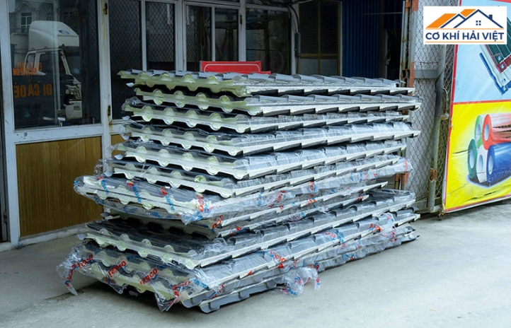 Tôn xốp cách nhiệt và giảm tiếng ồn