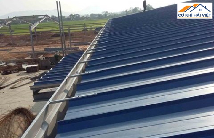 5 loại nguyên liệu sản xuất máng xối mái tôn