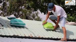 Cách chống bão cho mái tôn