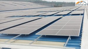 Cách Lắp Pin Năng Lượng Mặt Trời Trên Mái Tôn