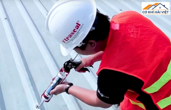 Lưu ý khi dùng keo silicon chống dột