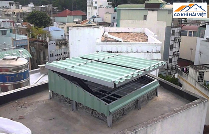 Mái che giếng trời nhà mái tôn