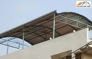 Mẫu mái tôn chống nóng sân thượng kiểu vòm