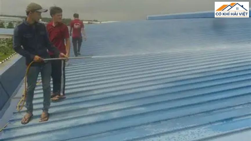 Dịch vụ vệ sinh mái tôn tại Ninh Bình - Cơ Khí Hải Việt