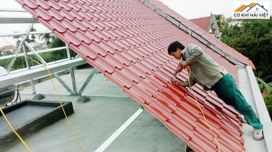 Xem ngày lợp mái tôn