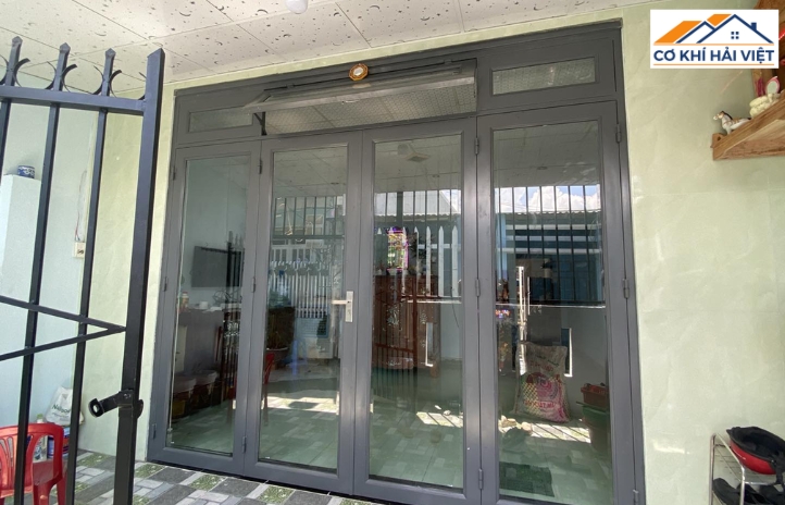 Cửa sắt Xingfa kính