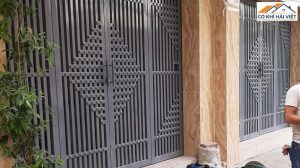 Cửa sắt nhà phố