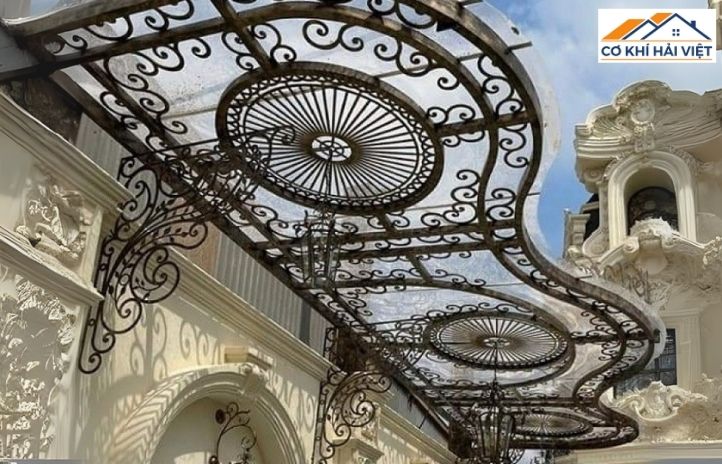 Mái cổng sắt nghệ thuật cắt CNC hoa văn cổ điển, độc đáo