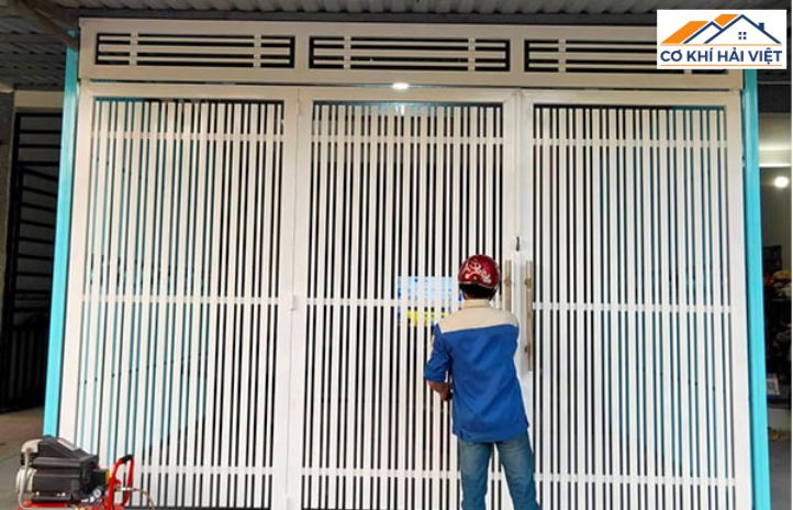 Giới thiệu chung về cửa cổng sắt 3 cánh