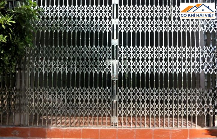 Cửa sắt kéo Inox 304