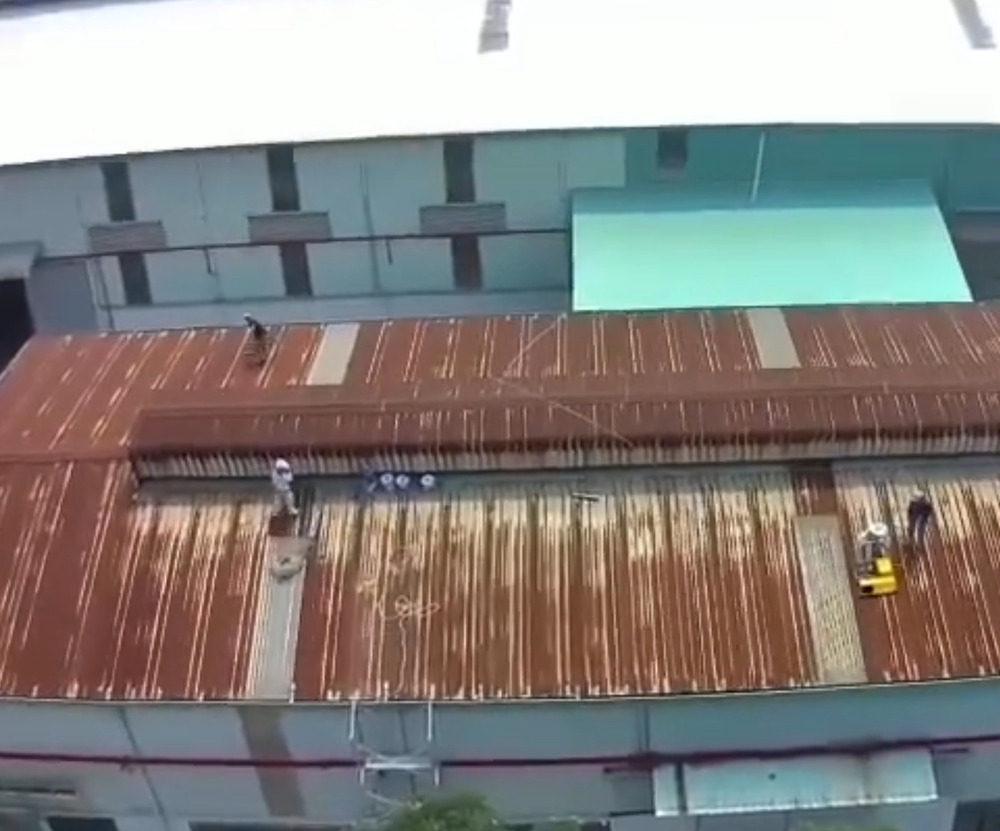 Khi nào nên sửa hay nên thay mới mái tôn?